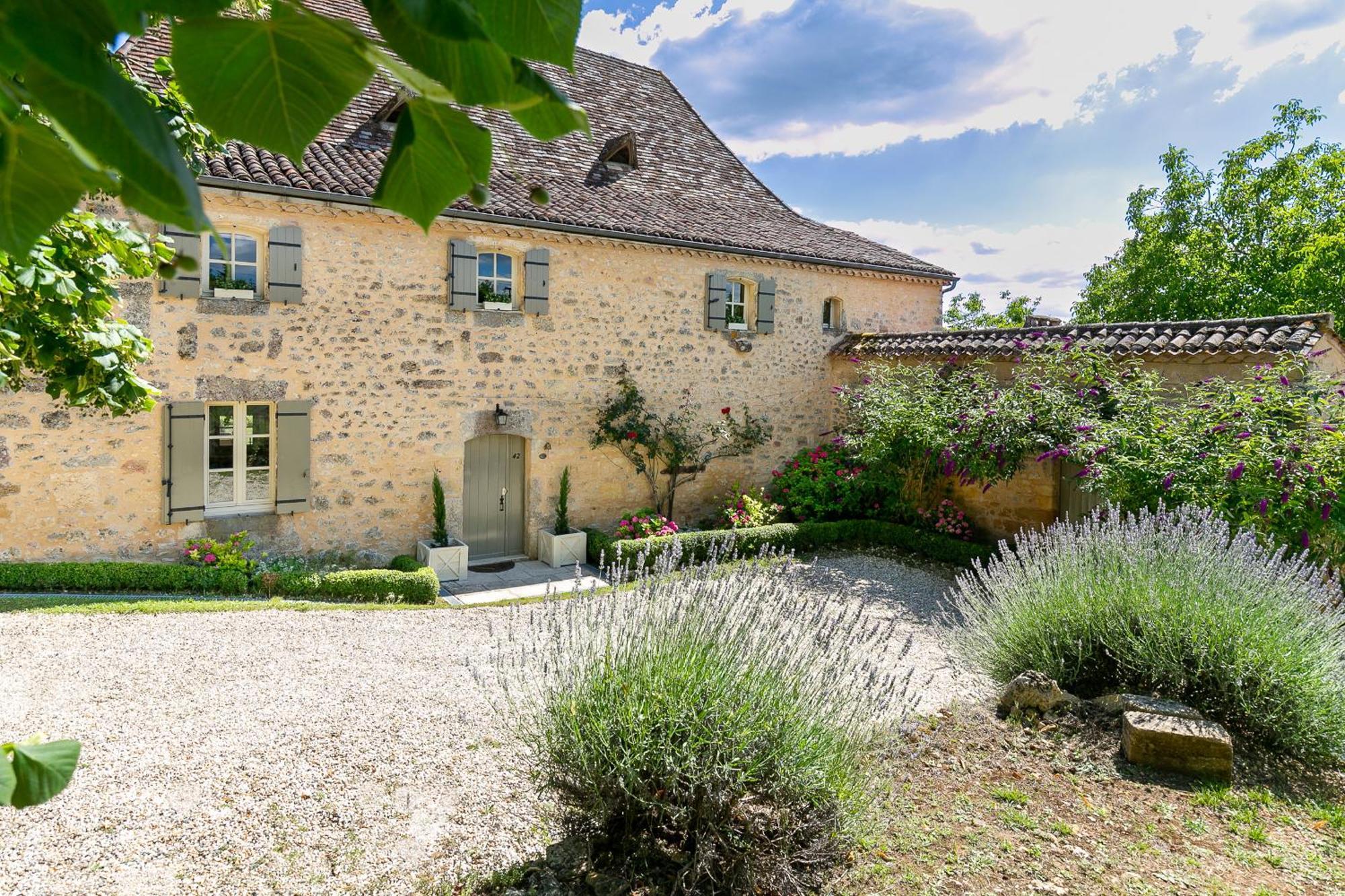 La Maison Louverie Pontours Εξωτερικό φωτογραφία